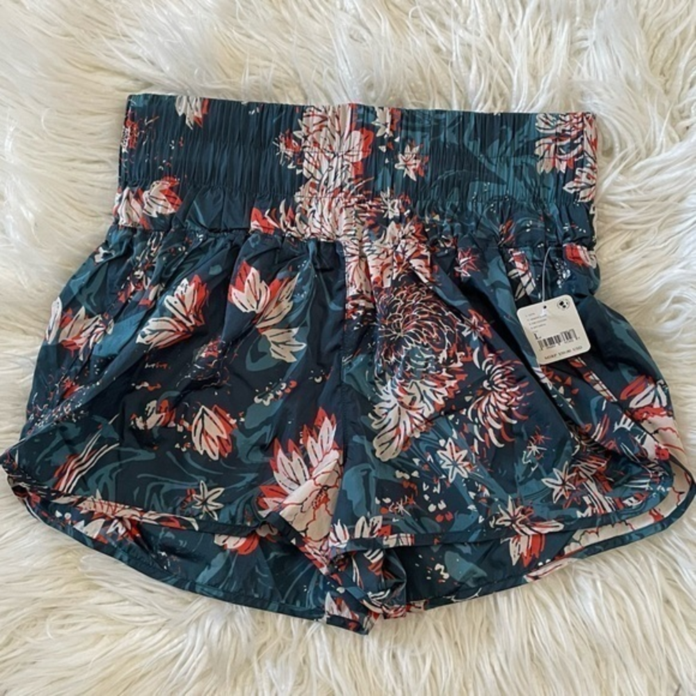 Free People workout shorts high rise empire jewel L NWT